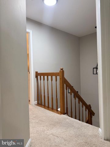 16922 POINT PLEASANT LN, Dumfries, VA 22026