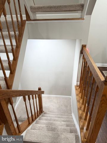 16922 POINT PLEASANT LN, Dumfries, VA 22026