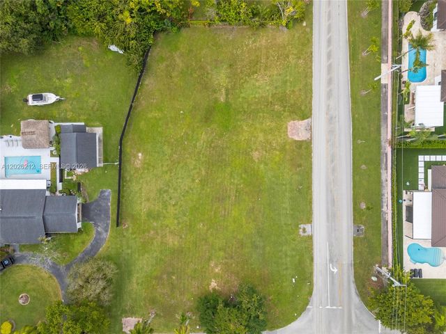 13600 SW 107th Avenue, Miami, FL 33176