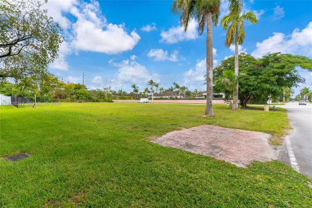 13600 SW 107th Avenue, Miami, FL 33176