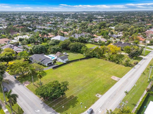 13600 SW 107th Avenue, Miami, FL 33176