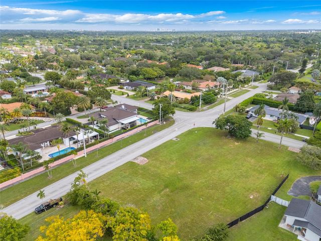 13600 SW 107th Avenue, Miami, FL 33176