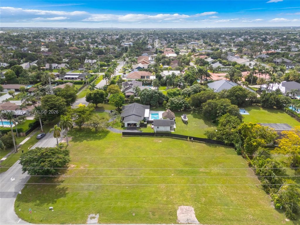 13600 SW 107th Avenue, Miami, FL 33176