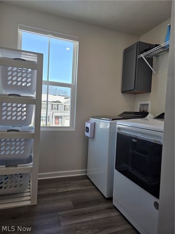 1416 Wood Fern Drive, Akron, OH 44312