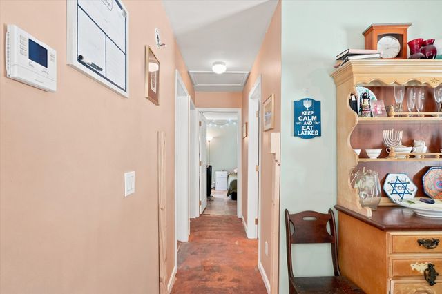 21 Browns Brook Rd, Webster, MA 01570