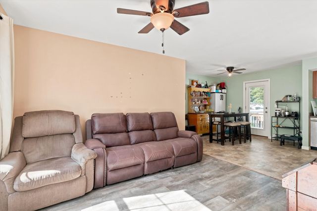 21 Browns Brook Rd, Webster, MA 01570