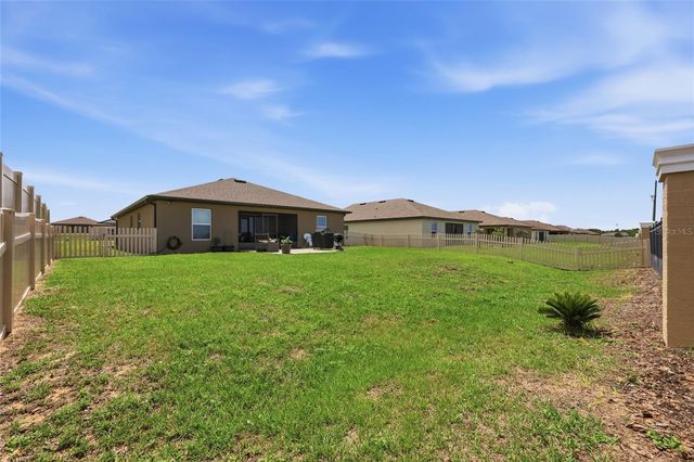 1607 SWAN LAKE CIRCLE, Dundee, FL 33838