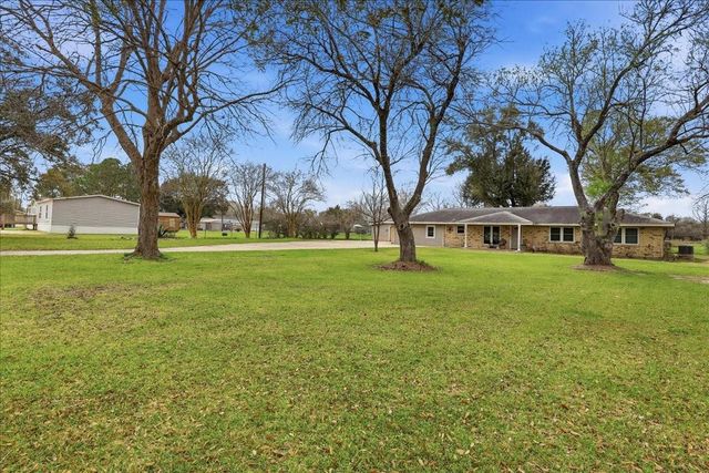134 Meneley Road, Winnie, TX 77665