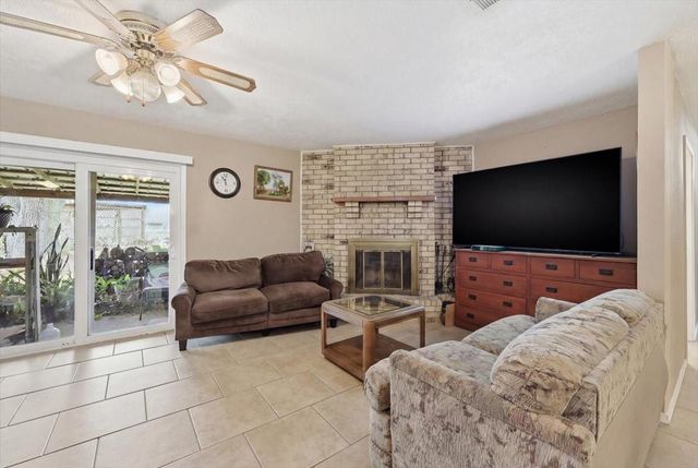 134 Meneley Road, Winnie, TX 77665