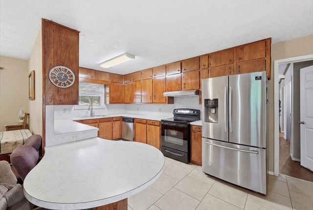 134 Meneley Road, Winnie, TX 77665