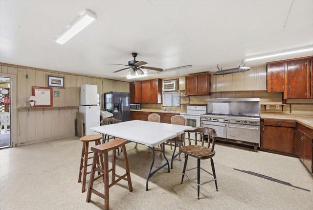 134 Meneley Road, Winnie, TX 77665