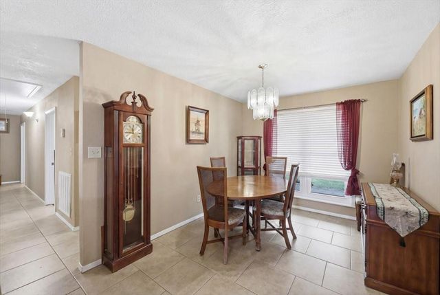 134 Meneley Road, Winnie, TX 77665