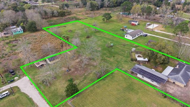 134 Meneley Road, Winnie, TX 77665