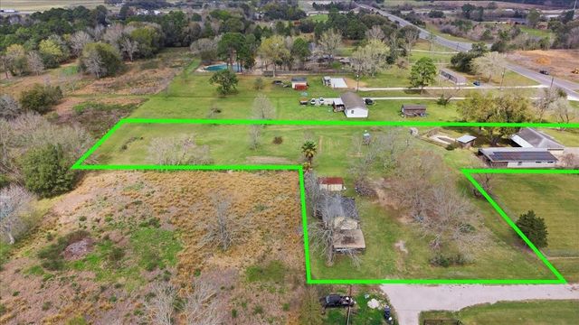 134 Meneley Road, Winnie, TX 77665