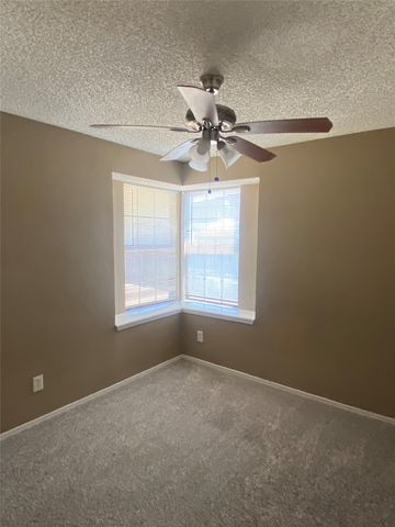 4370 Ashley Lane, Grand Prairie, TX 75052