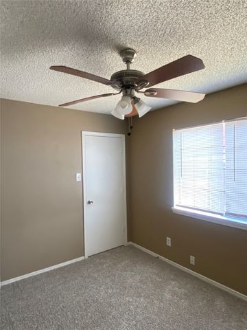 4370 Ashley Lane, Grand Prairie, TX 75052
