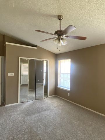 4370 Ashley Lane, Grand Prairie, TX 75052