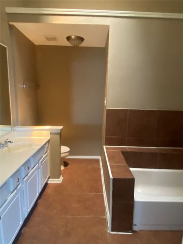 4370 Ashley Lane, Grand Prairie, TX 75052