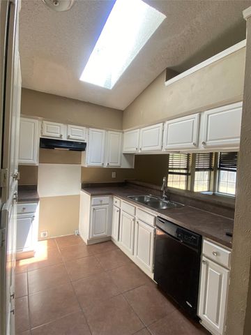 4370 Ashley Lane, Grand Prairie, TX 75052