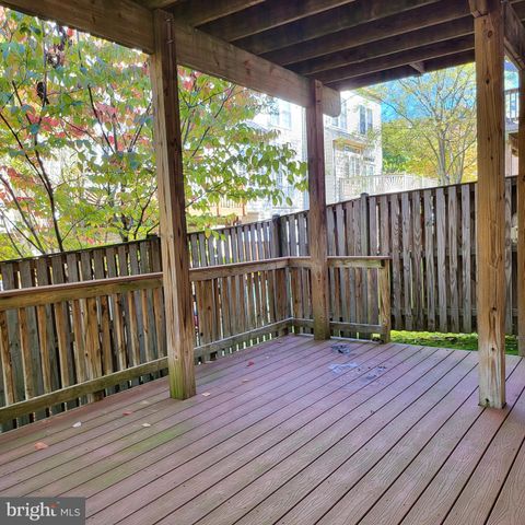 9239 POINT REPLETE DR, Fort Belvoir, VA 22060