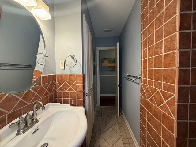 3411 Linkwood Drive, Houston, TX 77025