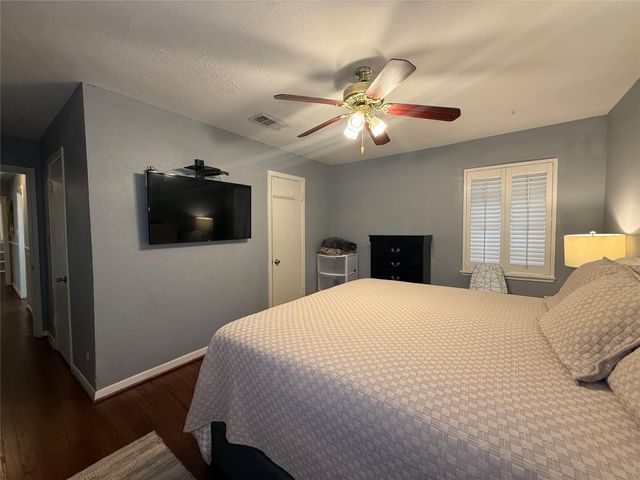 3411 Linkwood Drive, Houston, TX 77025