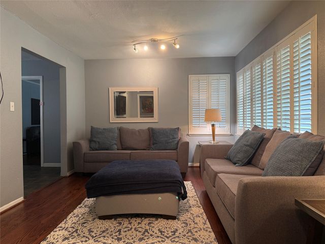 3411 Linkwood Drive, Houston, TX 77025