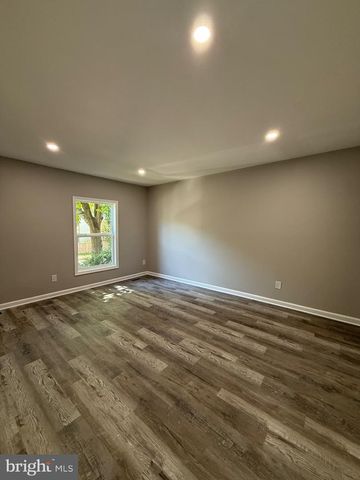 7266 HILLARY ST, Alexandria, VA 22315