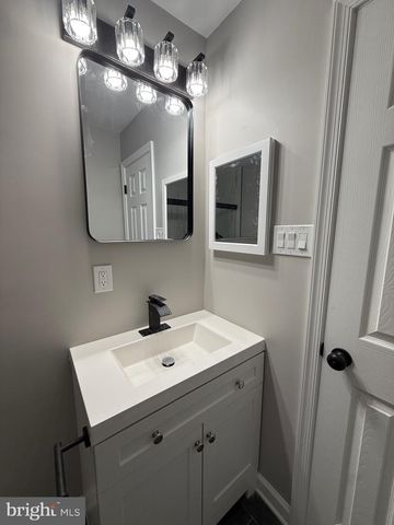 7266 HILLARY ST, Alexandria, VA 22315