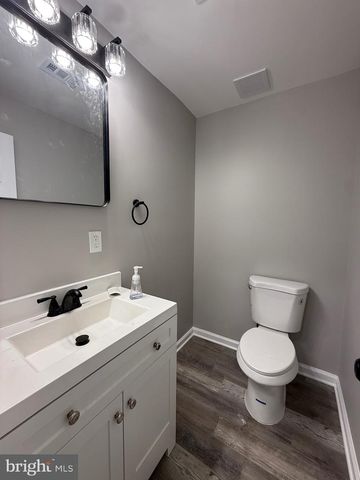 7266 HILLARY ST, Alexandria, VA 22315