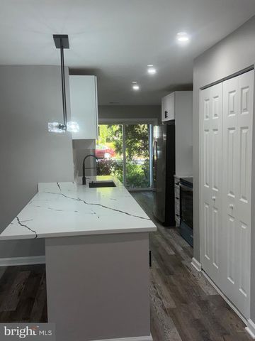 7266 HILLARY ST, Alexandria, VA 22315