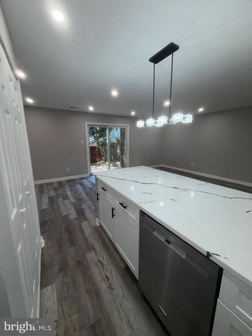 7266 HILLARY ST, Alexandria, VA 22315