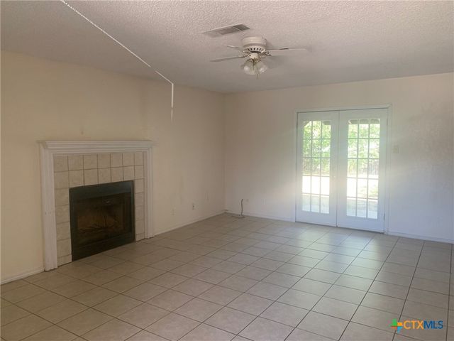 2011 Hinkle Avenue, Killeen, TX 76549