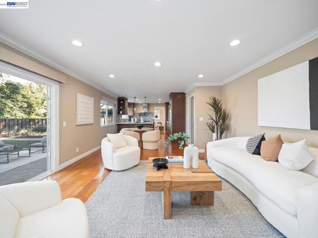 15350 Calle Enrique, Morgan Hill, CA 95037