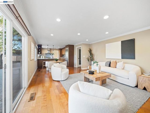 15350 Calle Enrique, Morgan Hill, CA 95037