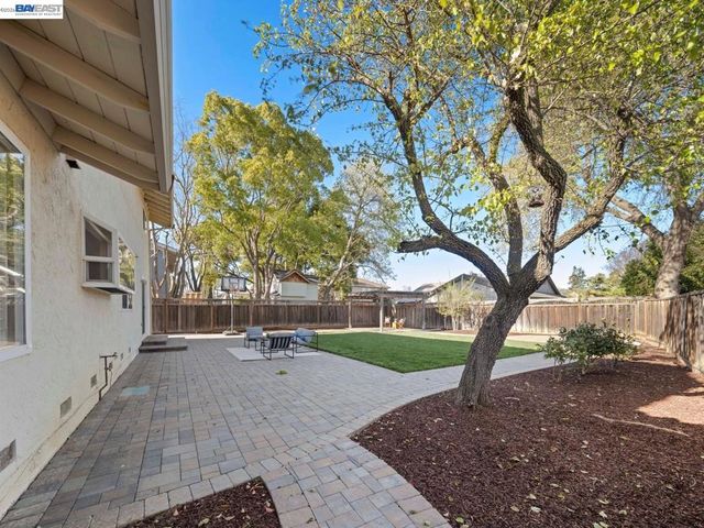 15350 Calle Enrique, Morgan Hill, CA 95037