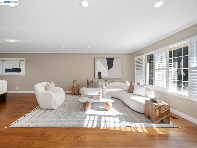 15350 Calle Enrique, Morgan Hill, CA 95037