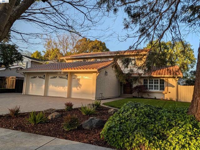 15350 Calle Enrique, Morgan Hill, CA 95037