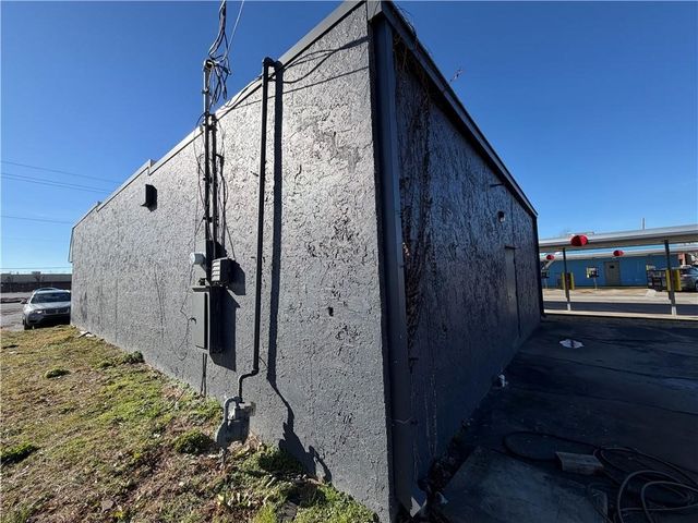 919 W Walnut Street, Rogers, AR 72756