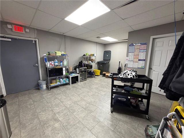 919 W Walnut Street, Rogers, AR 72756