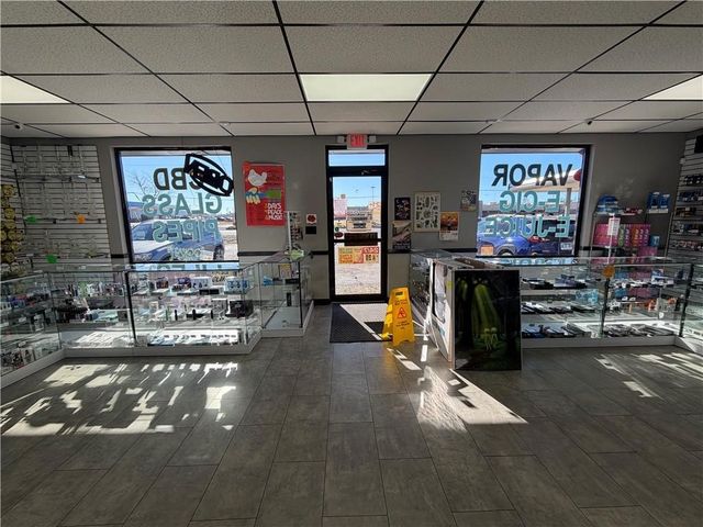 919 W Walnut Street, Rogers, AR 72756