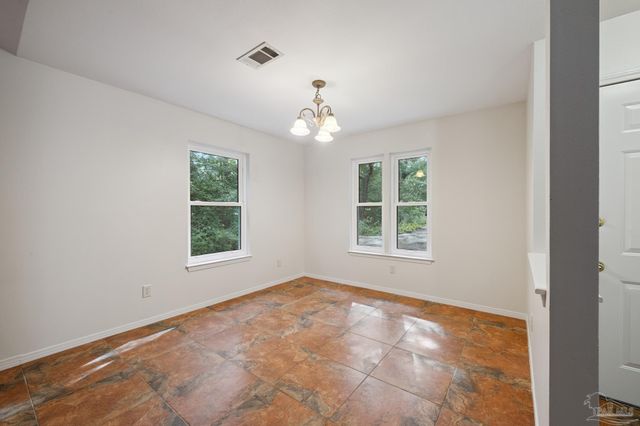2757 Avenida De Soto, Navarre, FL 32566