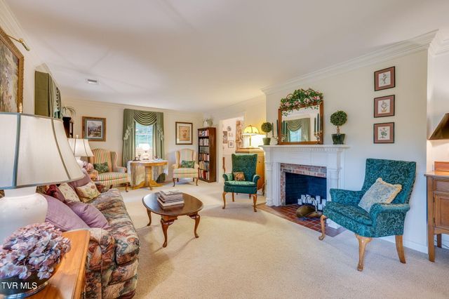 4625 Harbor Circle, Kingsport, TN 37664