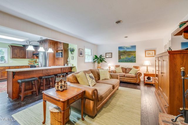 4625 Harbor Circle, Kingsport, TN 37664