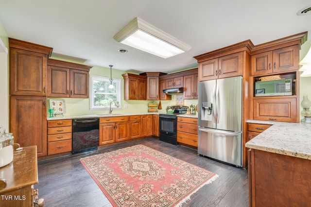 4625 Harbor Circle, Kingsport, TN 37664