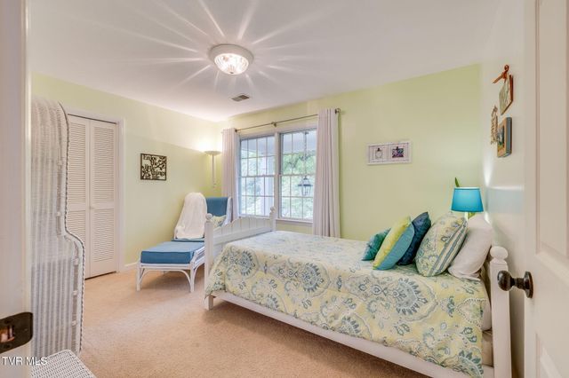 4625 Harbor Circle, Kingsport, TN 37664