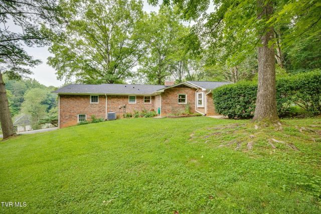 4625 Harbor Circle, Kingsport, TN 37664