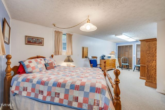 4625 Harbor Circle, Kingsport, TN 37664