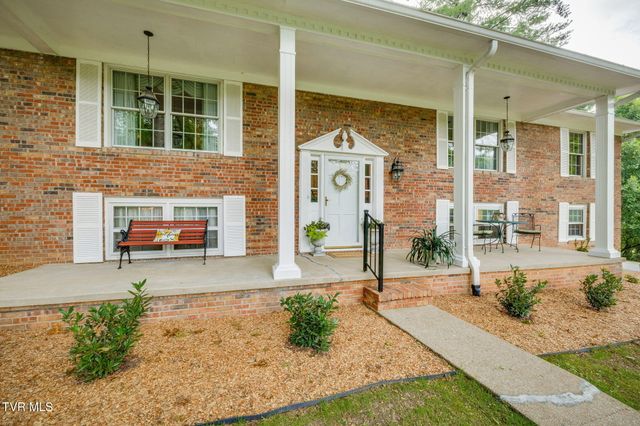 4625 Harbor Circle, Kingsport, TN 37664