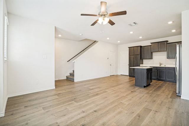 1917 Buffalo Hill Drive, Mesquite, TX 75149